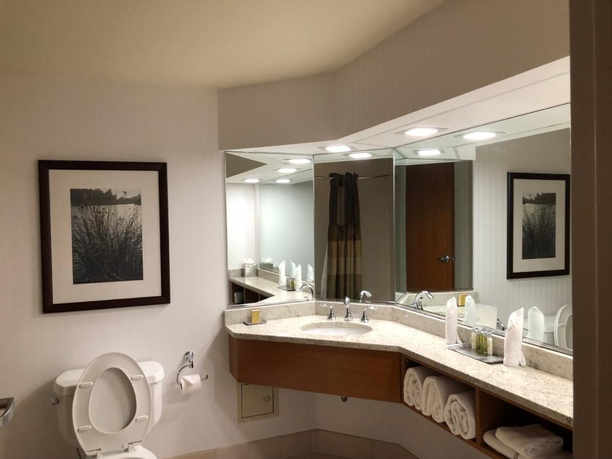 Wyndham Garden Buffalo Downtown Esterno foto