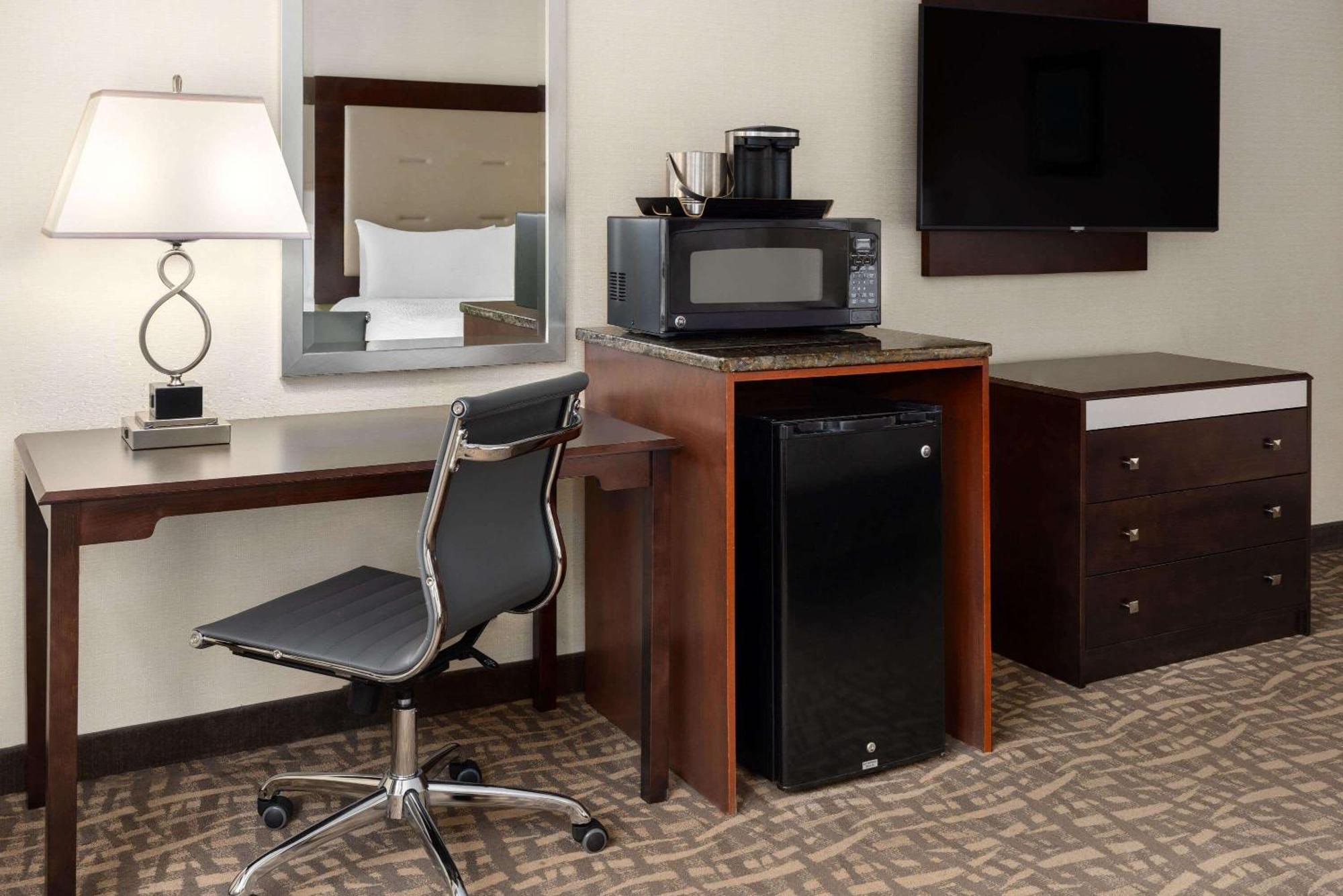 Wyndham Garden Buffalo Downtown Esterno foto