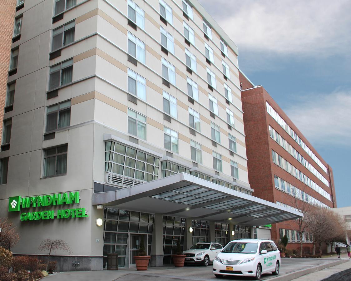 Wyndham Garden Buffalo Downtown Esterno foto